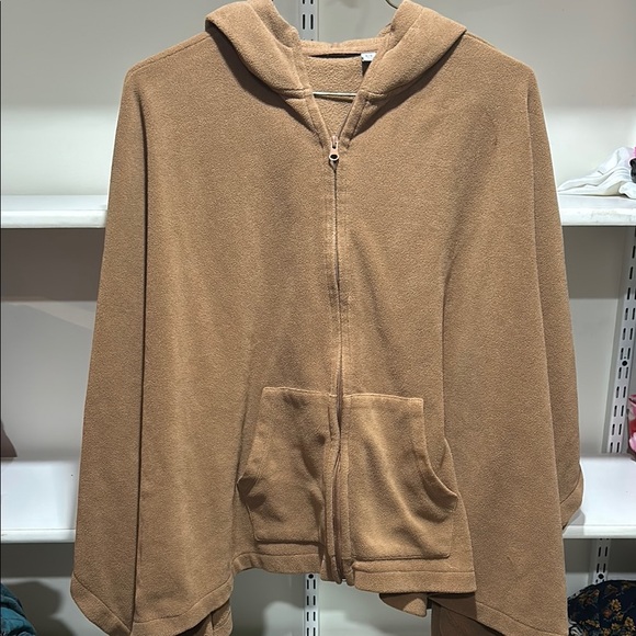 Sweaters - NWOT Cozy Camel Hooded Sweater